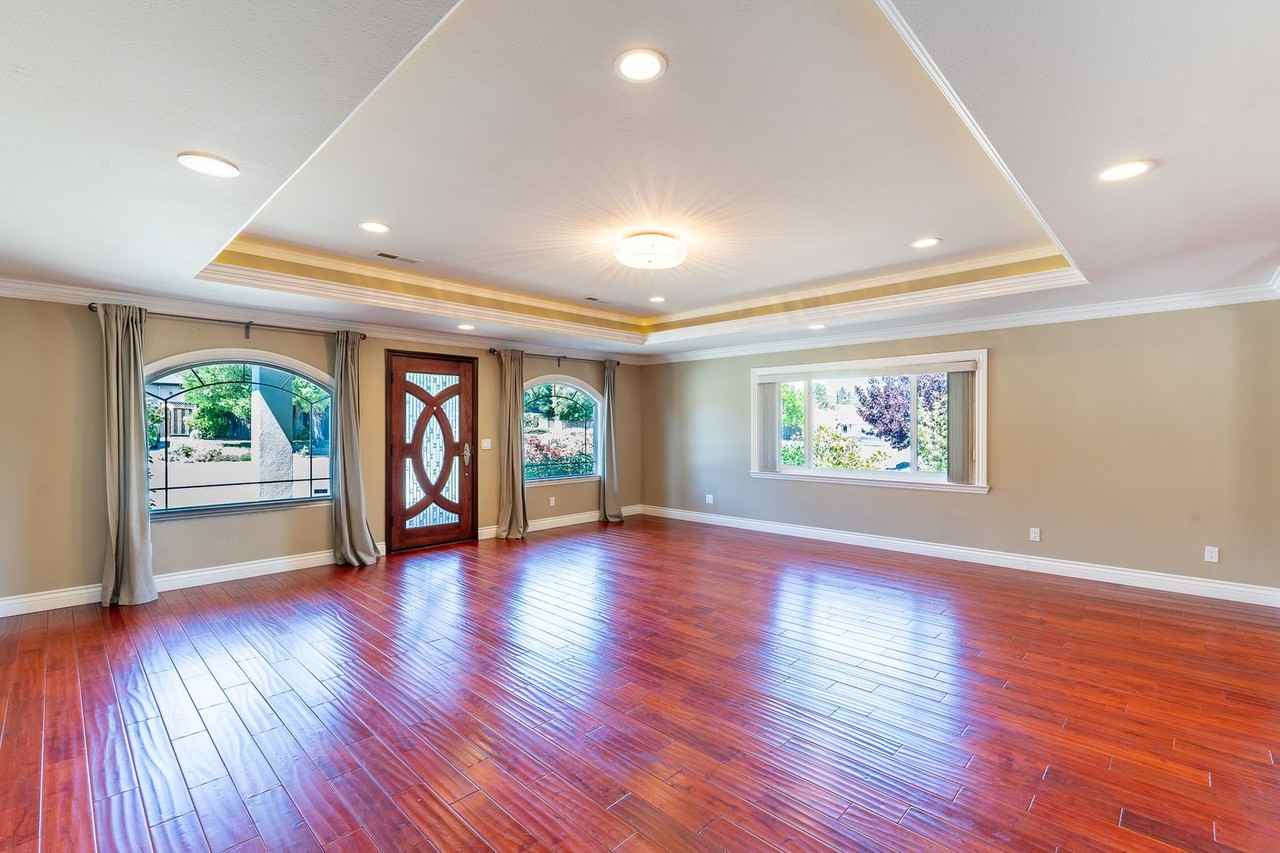 19387 Ranfre Ln - Photo 7 of 41