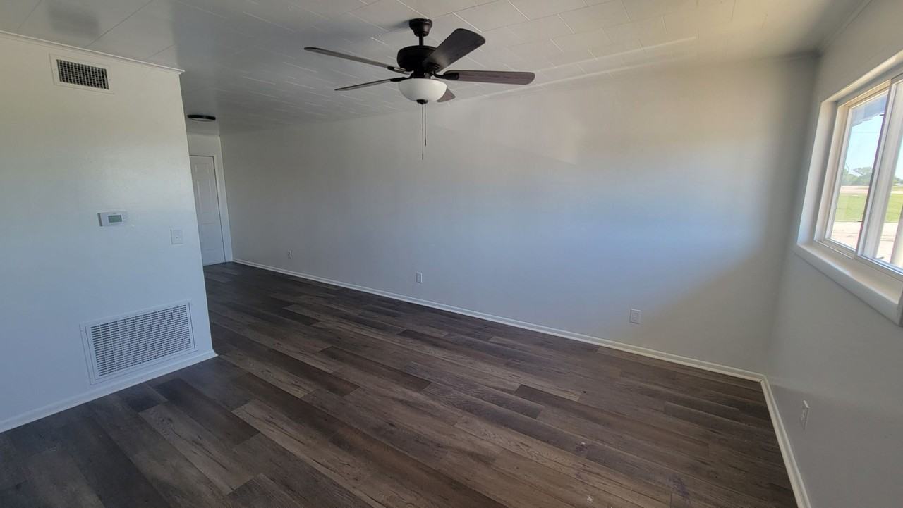 3221 Air Base Rd - Photo 3 of 13
