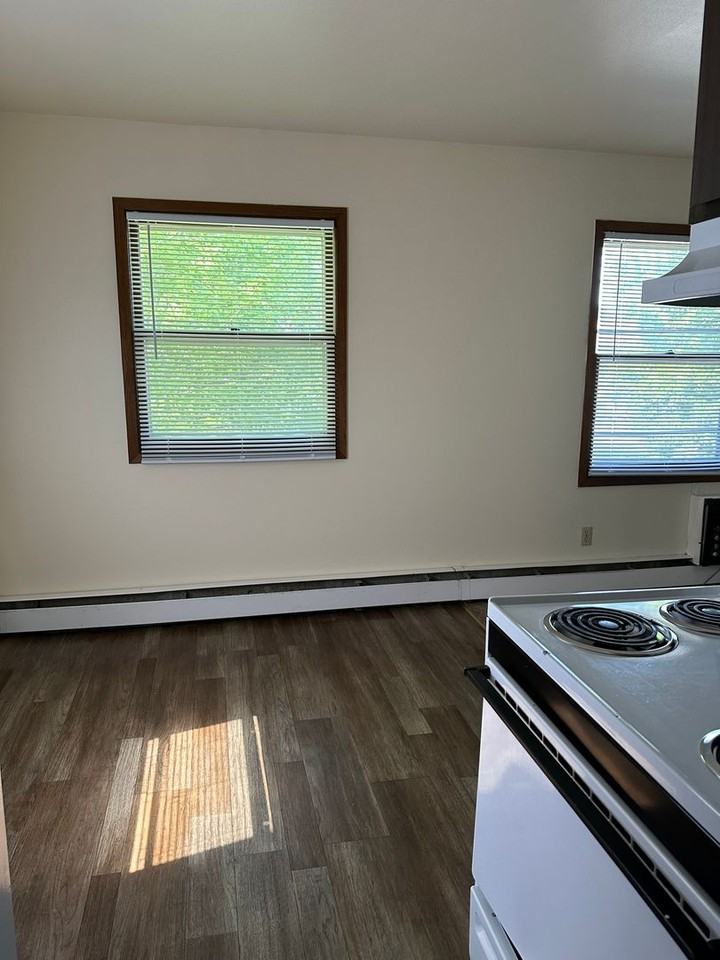 Plymouth Lane 1493-1520 - Photo 2 of 9