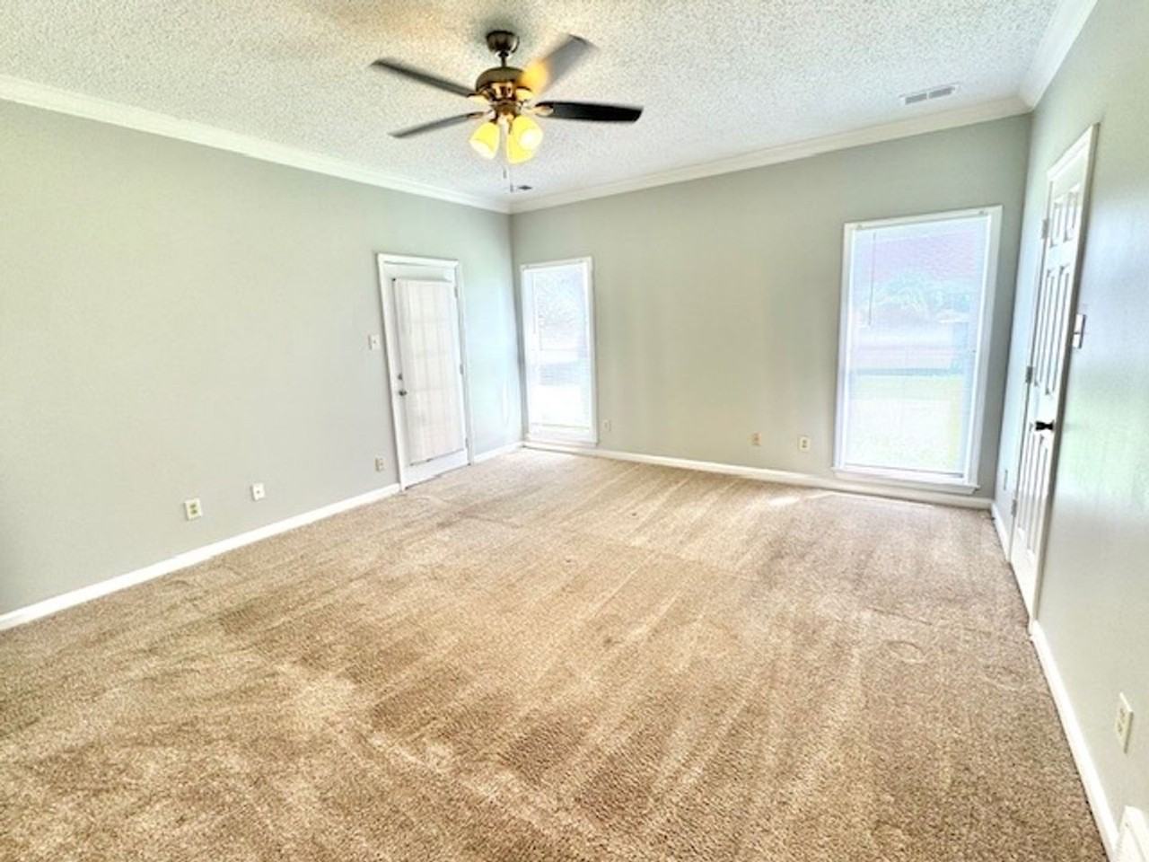 2373 Meadow Ridge Dr - Photo 7 of 14