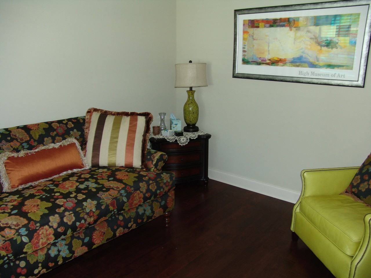 1038 Barrett Dr - Photo 3 of 16
