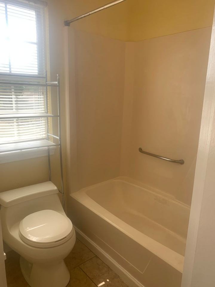 2829 S Sea Dr - Photo 3 of 12