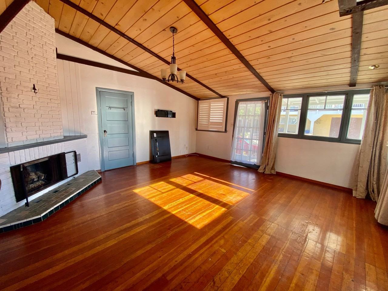 125 Glendale Ave - Photo 2 of 23