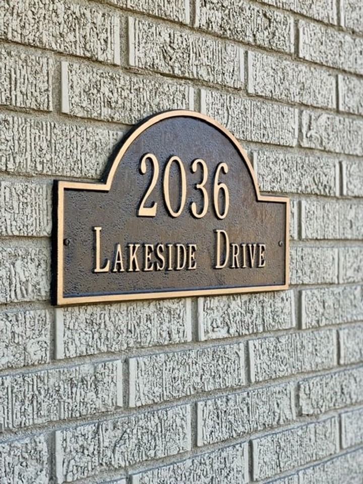 2036 Lakeside Dr - Photo 3 of 32