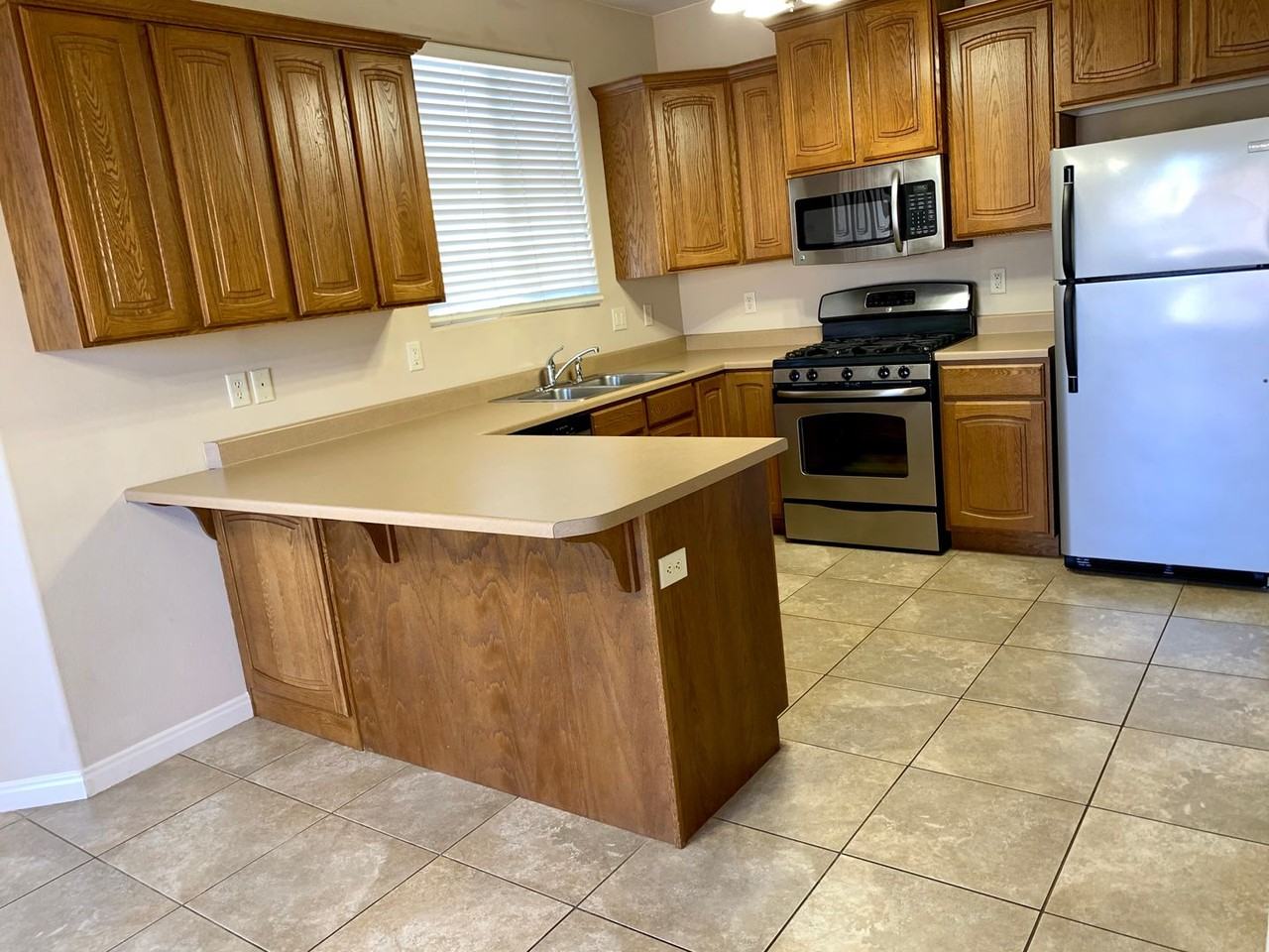 1795 N Snow Canyon Pkwy - Photo 7 of 17