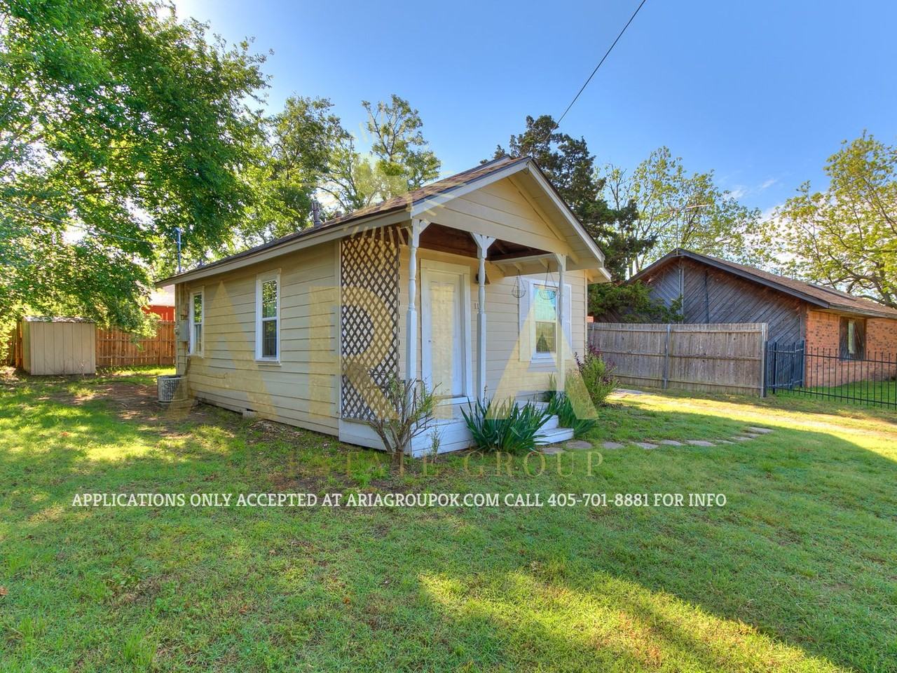 115 S Carter Ave - Photo 3 of 33