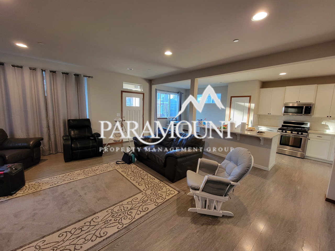 1023 Sedonia St - Photo 2 of 13