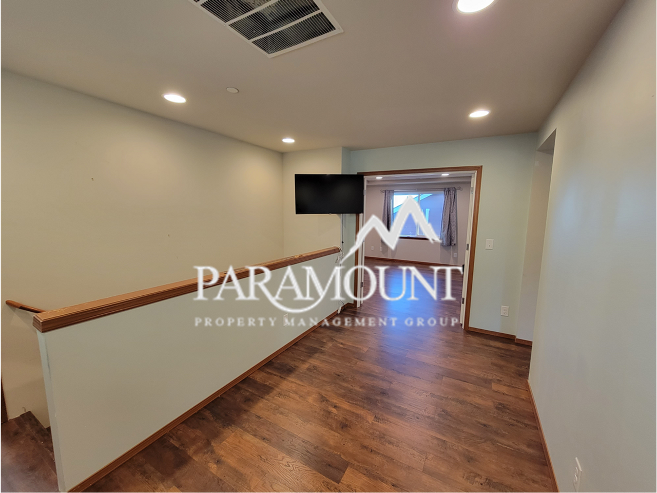 1023 Sedonia St - Photo 4 of 13