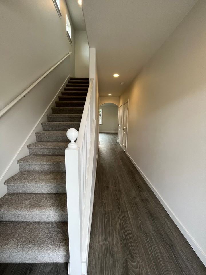 1683 Dotie Dr - Photo 2 of 17