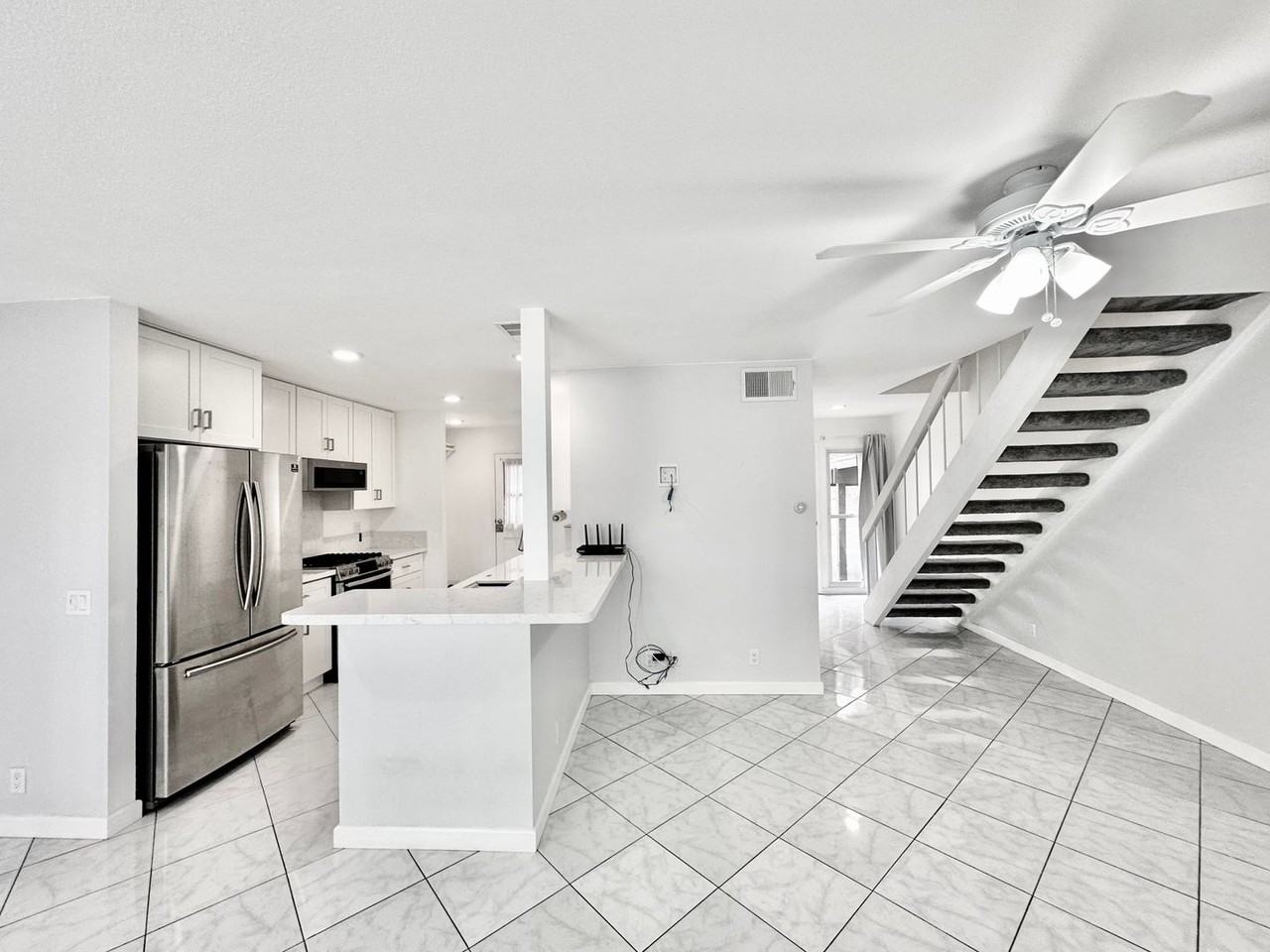 12175 Wilsey Way - Photo 3 of 35