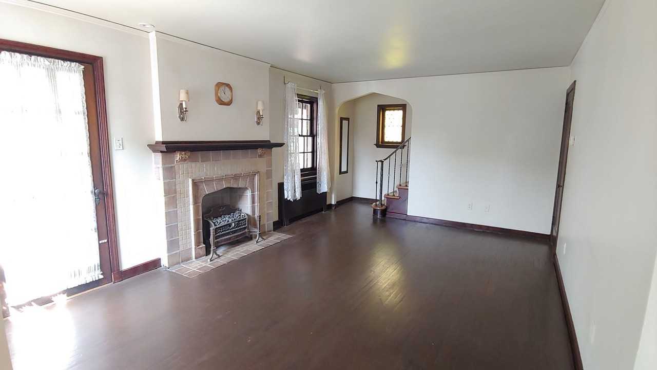 4010 Dalewood St - Photo 3 of 38