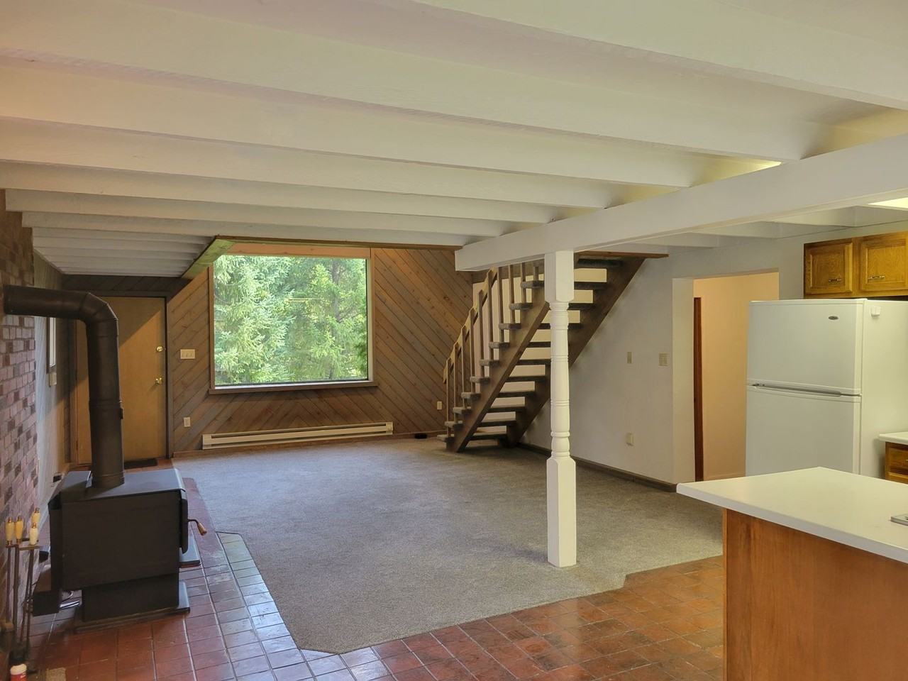 402 Lily Pond Ln - Photo 2 of 16