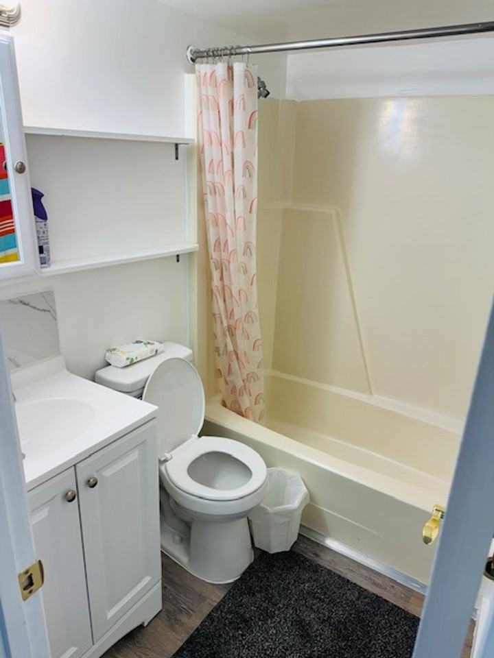 1396 Hunters Rd #G - Photo 5 of 21