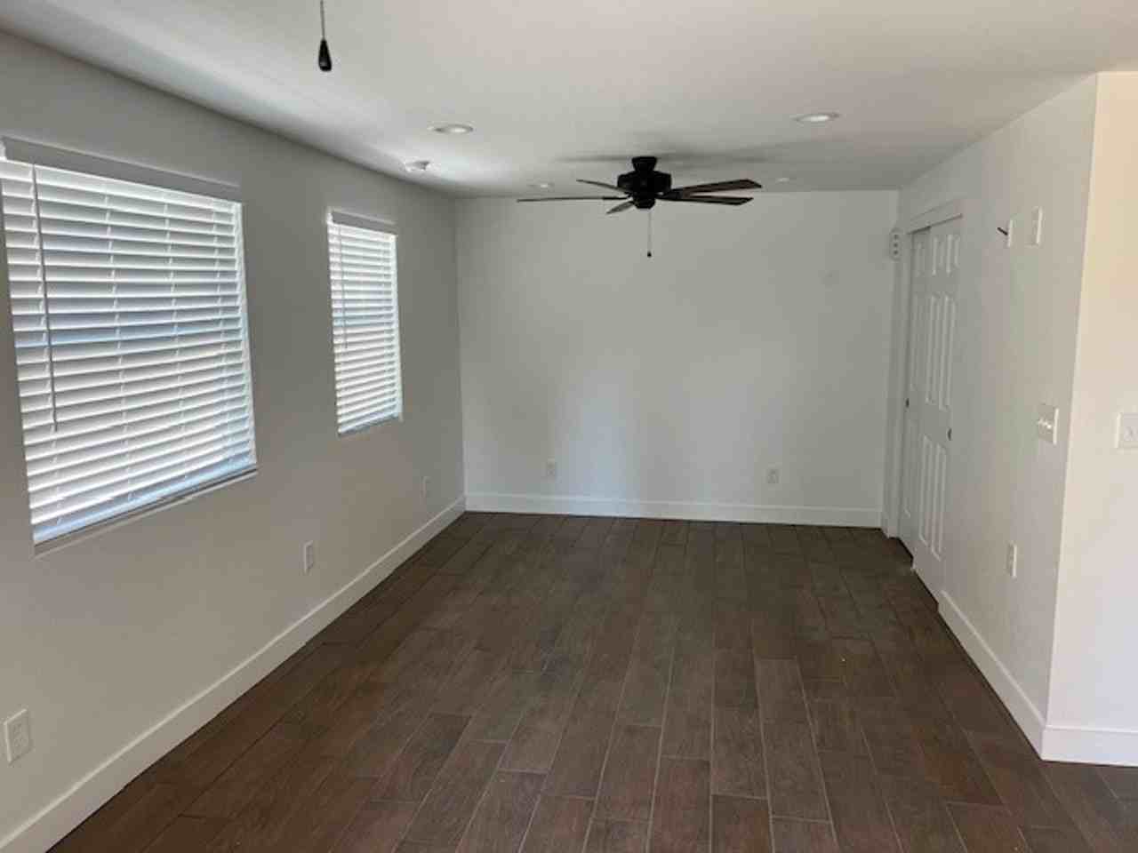 2701 San Emidio St #B - Photo 2 of 9