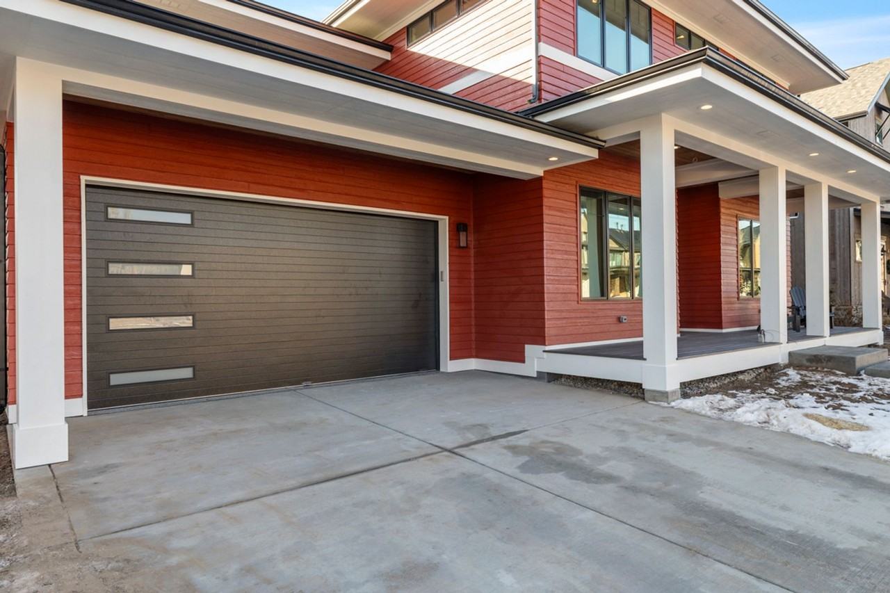 739 Harts Gardens Ln - Photo 2 of 50