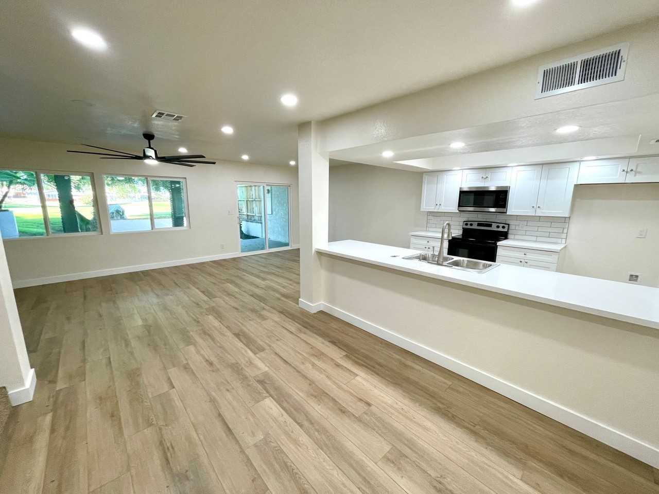 2689 Country Club Dr - Photo 6 of 50