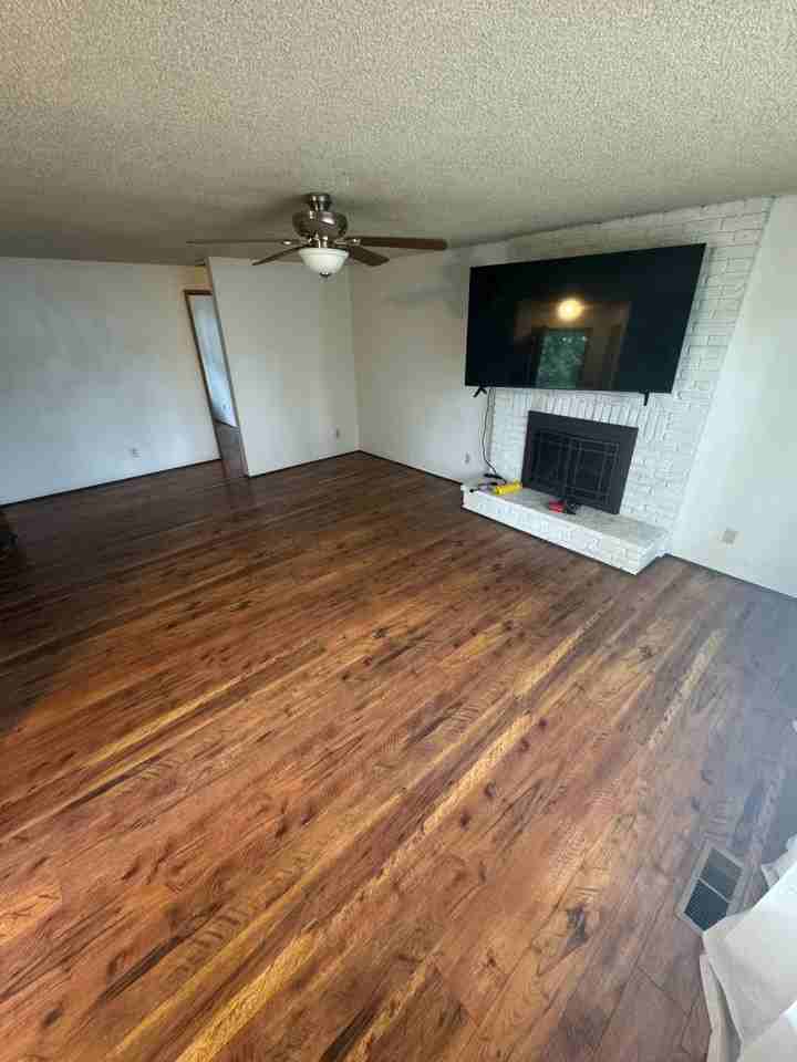 262 Sw River Dr - Photo 2 of 25