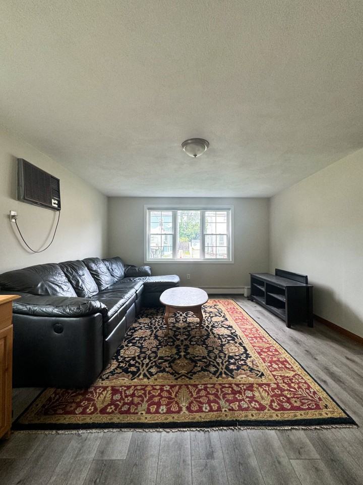 17 Adamson St #1 - Photo 2 of 9