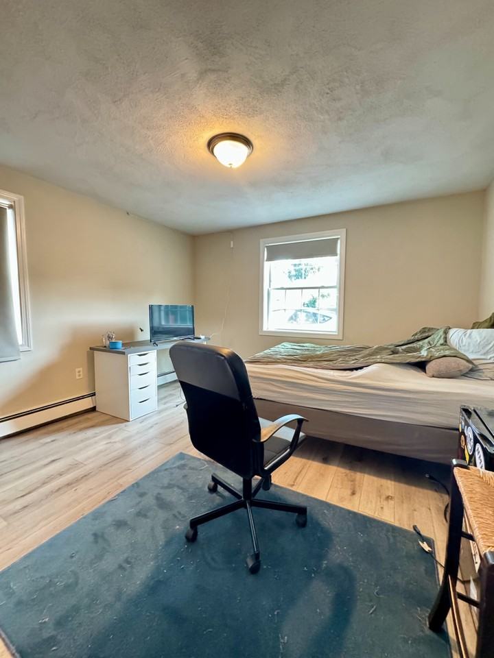 17 Adamson St #1 - Photo 6 of 9