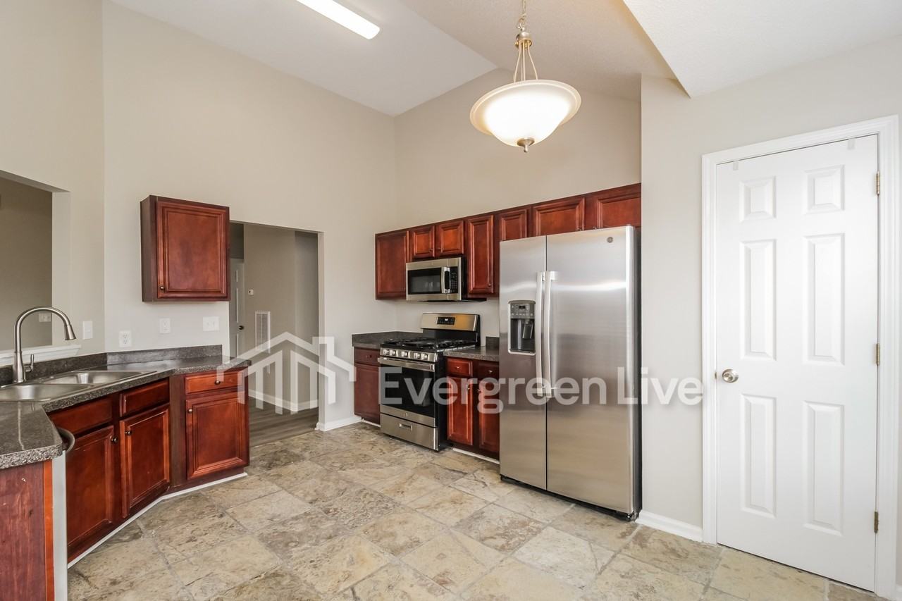 4377 Estate St - Photo 7 of 19