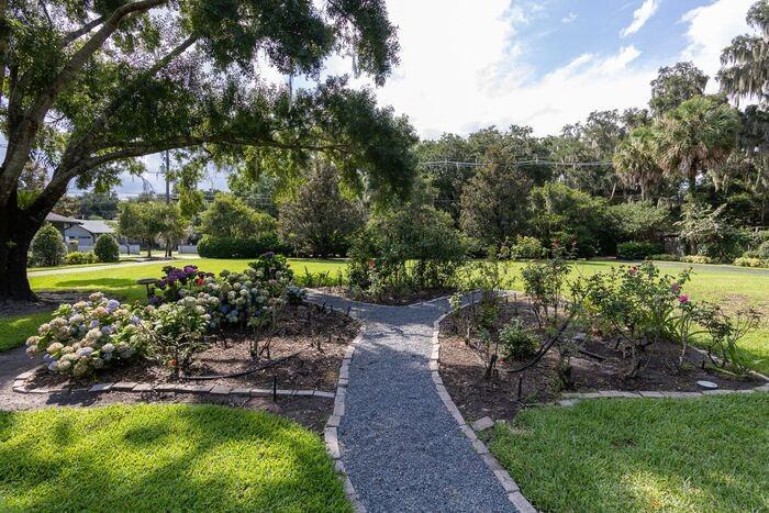 2022 Hoffner Ave - Photo 3 of 50