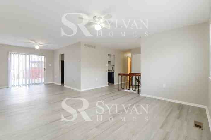 4107 Century Towne Rd - Photo 3 of 16