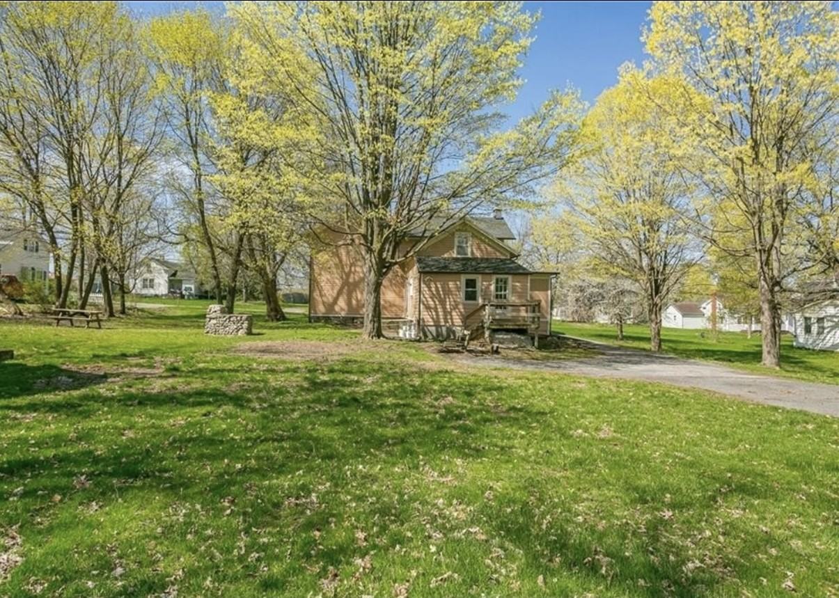 41 S Main St #NA - Photo 3 of 28