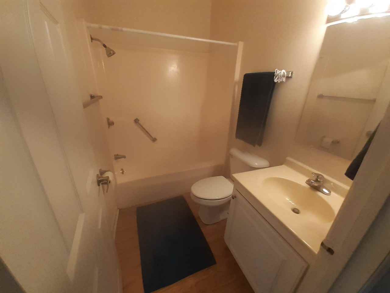 503 S Lynn St #2 - Photo 2 of 3