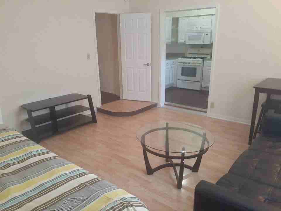 503 S Lynn St #2 - Photo 3 of 3