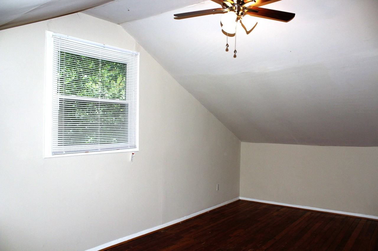 369 Sterling St Ne #NA - Photo 3 of 19