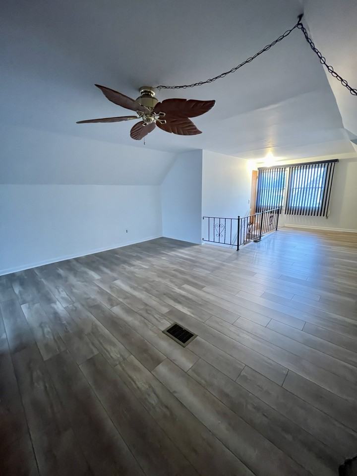 1231 Washtenaw Rd #2STUDIO - Photo 4 of 12