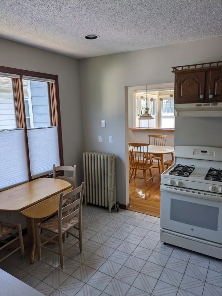 25 Winnett St - Photo 5 of 13