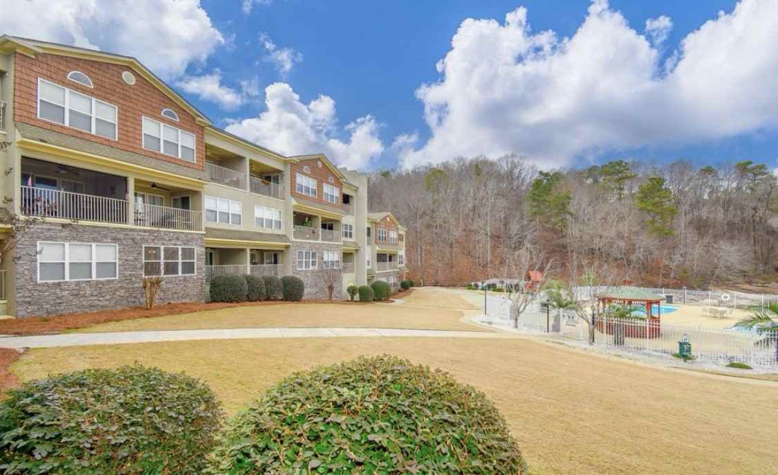 189 Williams Rd #L1 - Photo 2 of 40