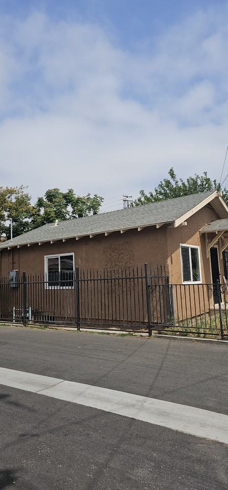 412 S Palm Ave #NA - Photo 2 of 16