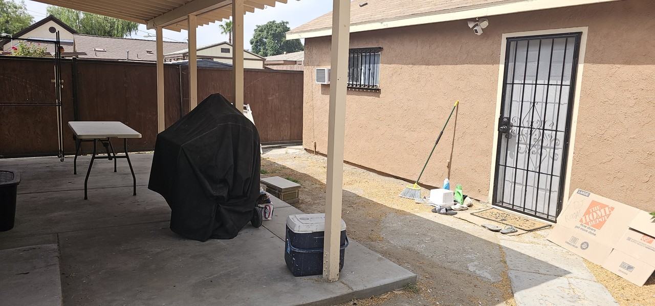 412 S Palm Ave #NA - Photo 7 of 16