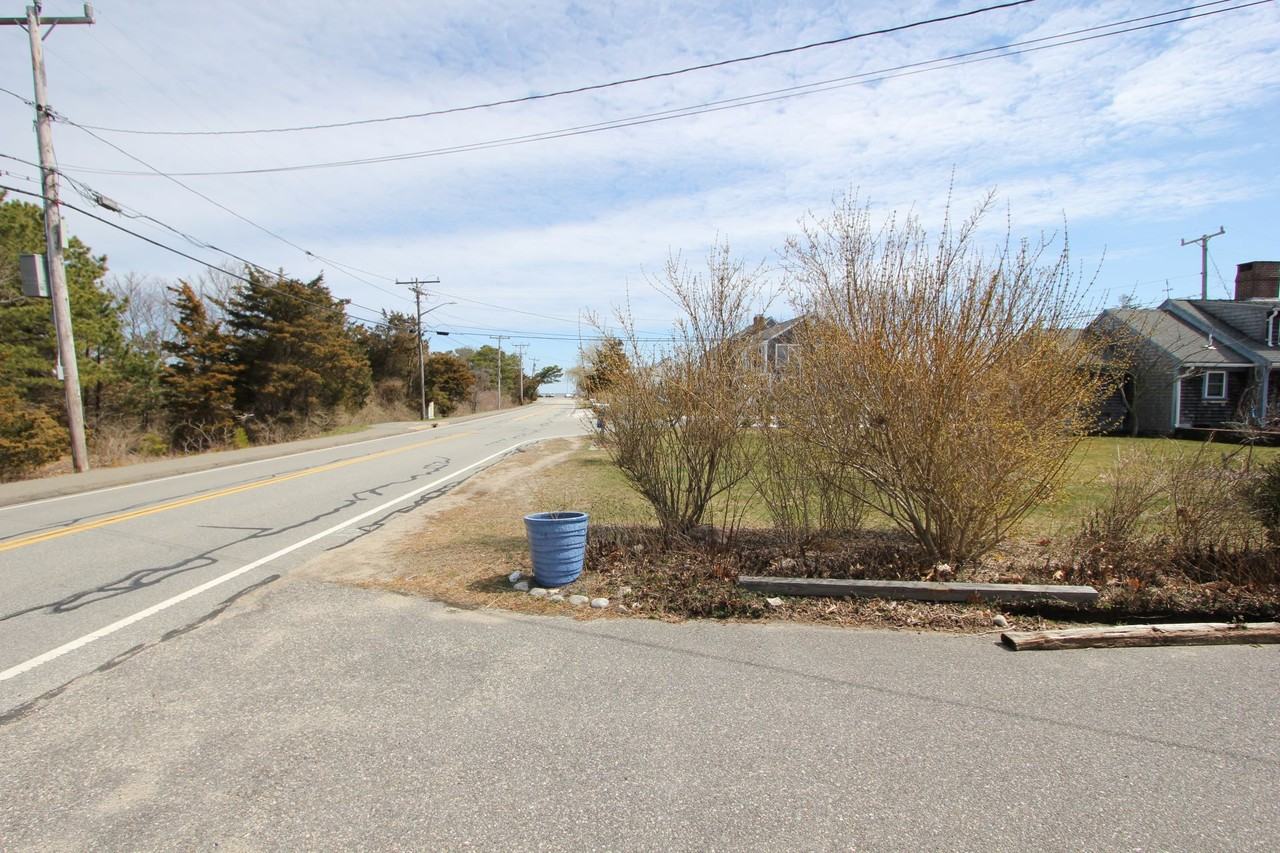 68 68 Town Neck Rd  *winter Rental #NA - Photo 5 of 16