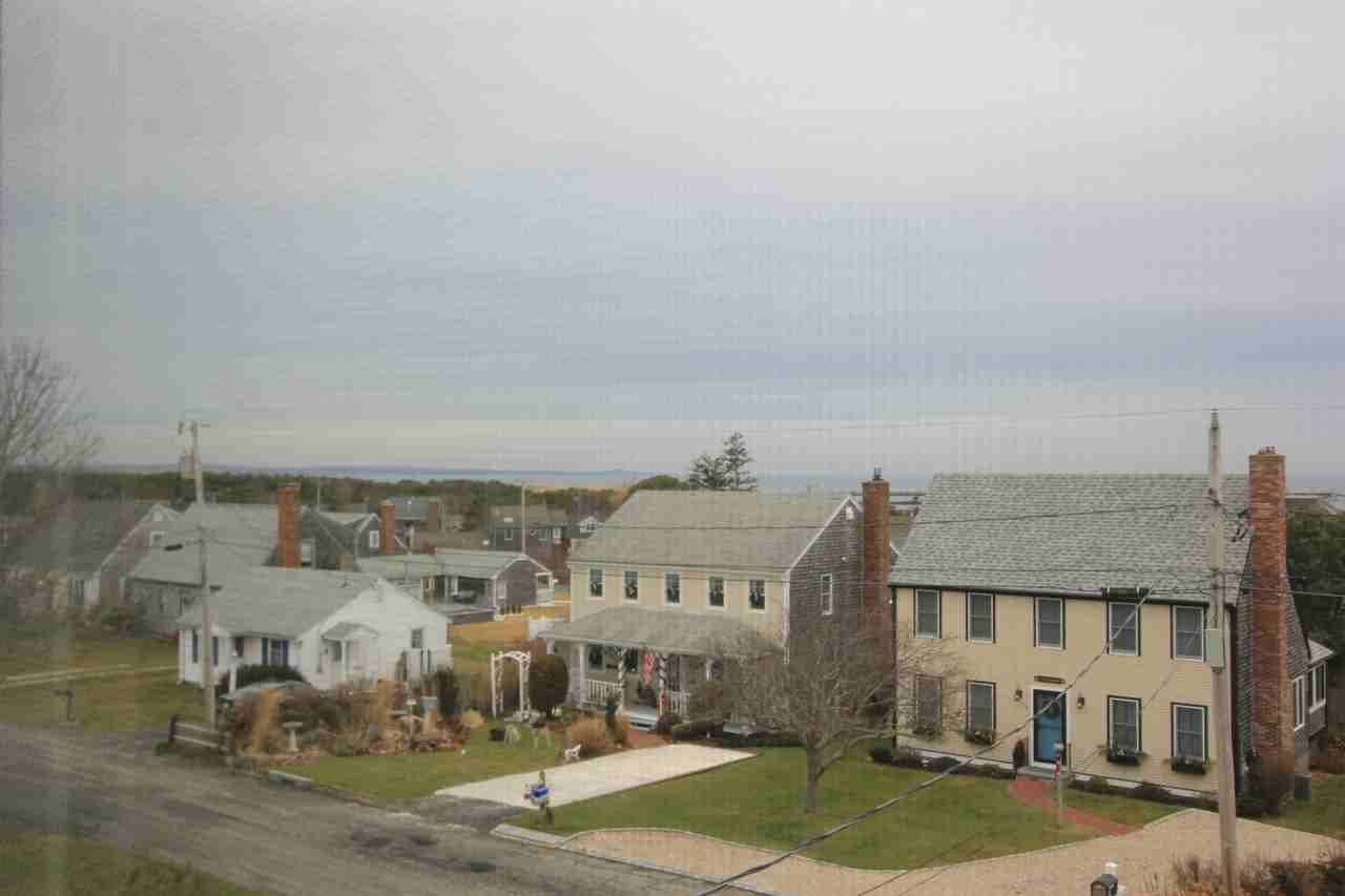 32 32 Tupper Ave *winter Rental #NA - Photo 3 of 18