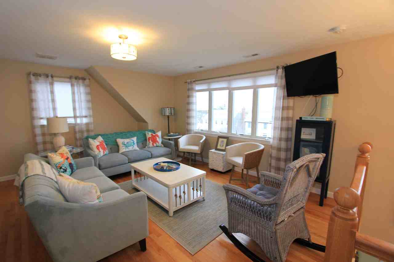 32 32 Tupper Ave *winter Rental #NA - Photo 7 of 18