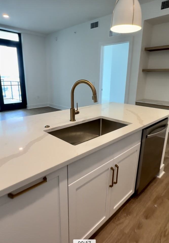 5451 Bay Center Drive #2PH - Photo 5 of 31