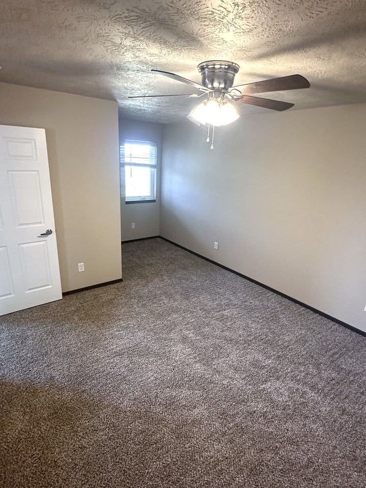 Ivy Townhomes - Photo 7 of 50