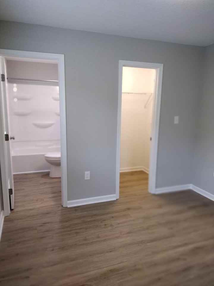 1403 Melrose Pkwy #1 - Photo 2 of 11