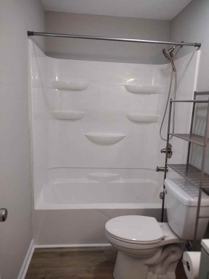 1403 Melrose Pkwy #1 - Photo 5 of 11