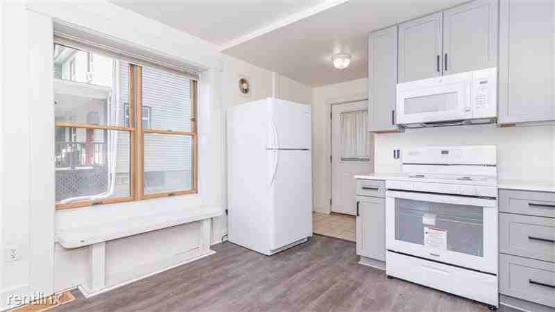 810 Church St #1 - Photo 7 of 45