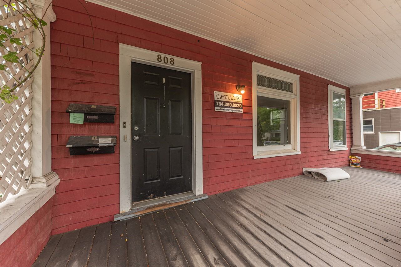 808 E Ann St #1 - Photo 3 of 50