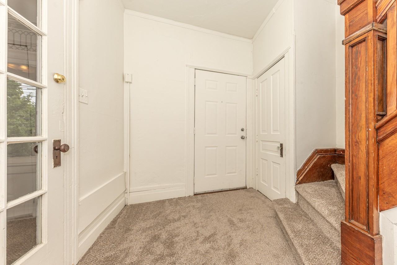 808 E Ann St #1 - Photo 5 of 50