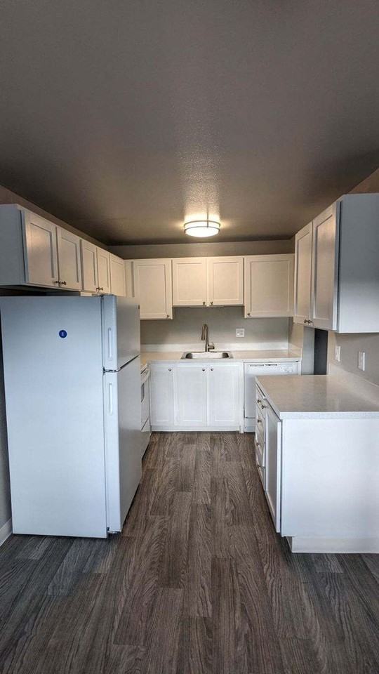 Stillwater Apartments - Photo 3 of 27