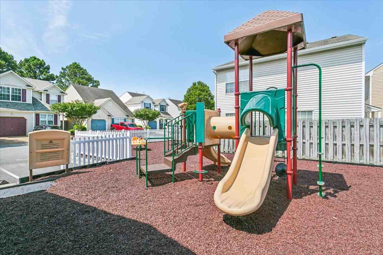 38 Angelia Way - Photo 7 of 47