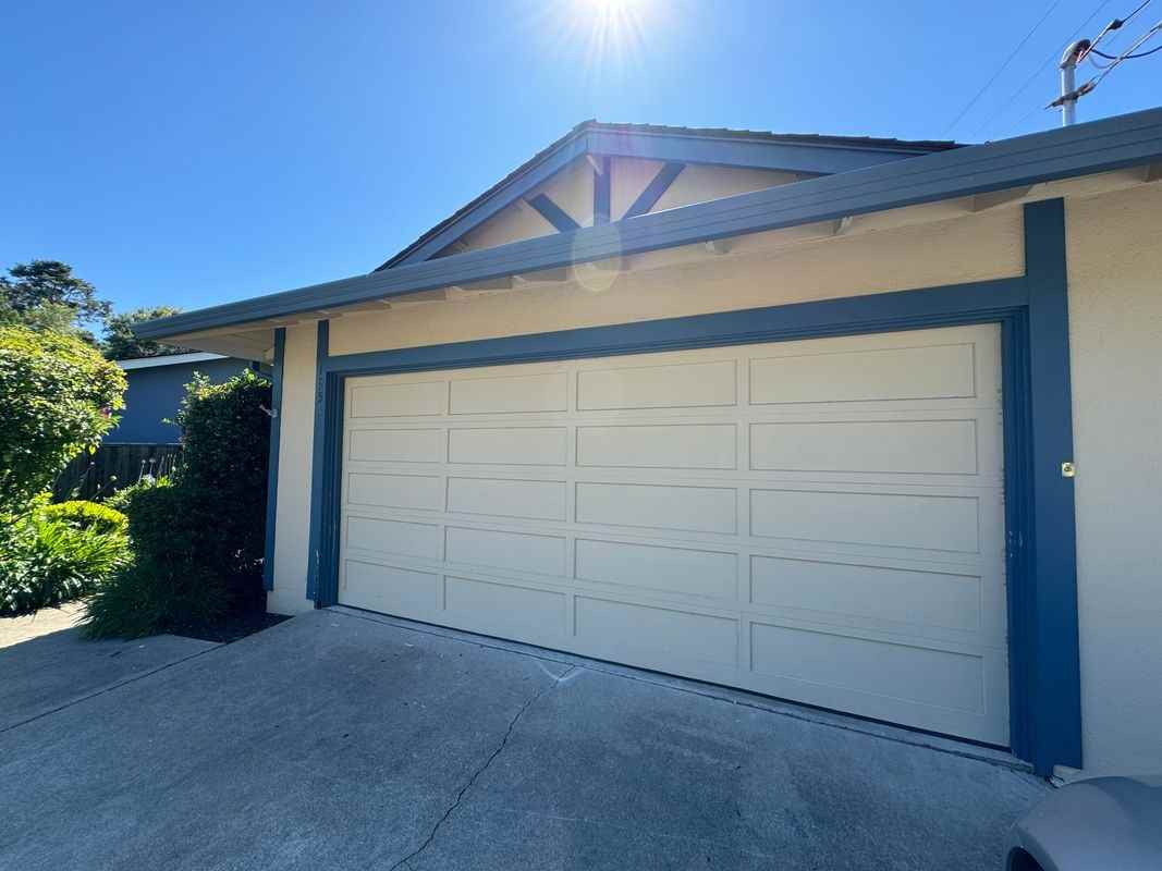 1956 Parrott Dr - Photo 2 of 15