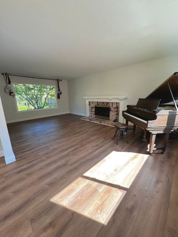 1956 Parrott Dr - Photo 3 of 15