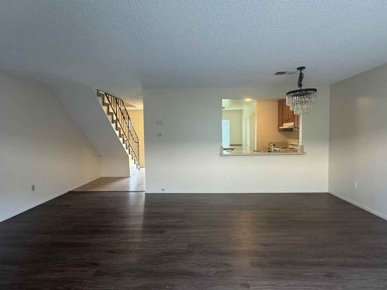 4722 Knickerbocker Ln - Photo 3 of 13